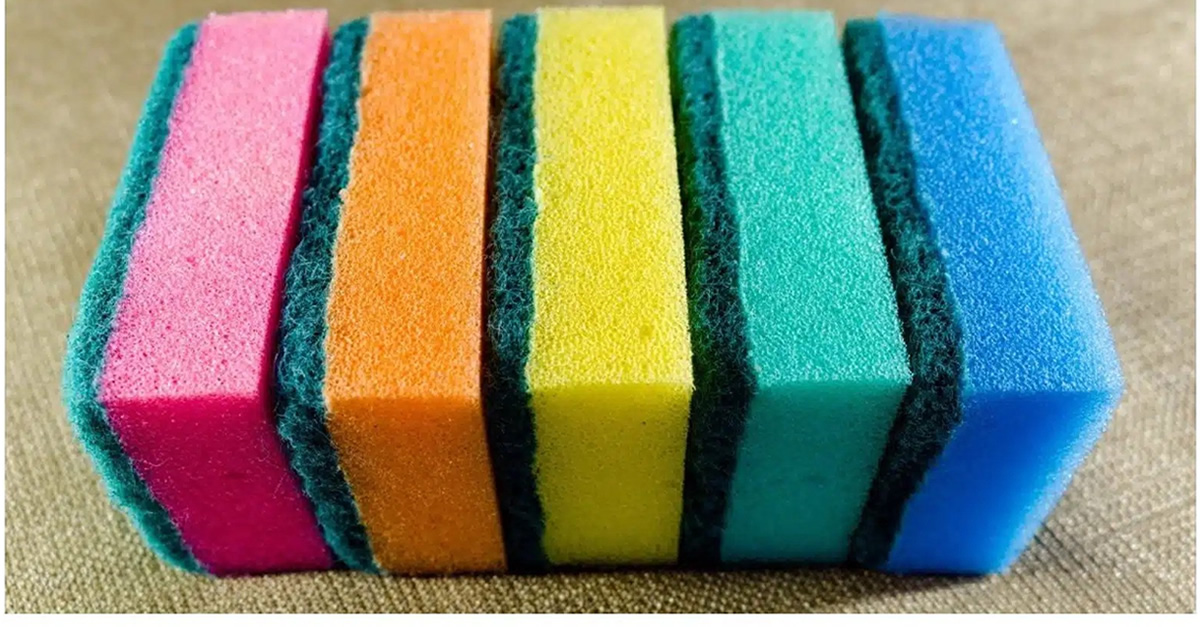 Tudja, hogy mit jelentenek a mosogatószivacsok színei?